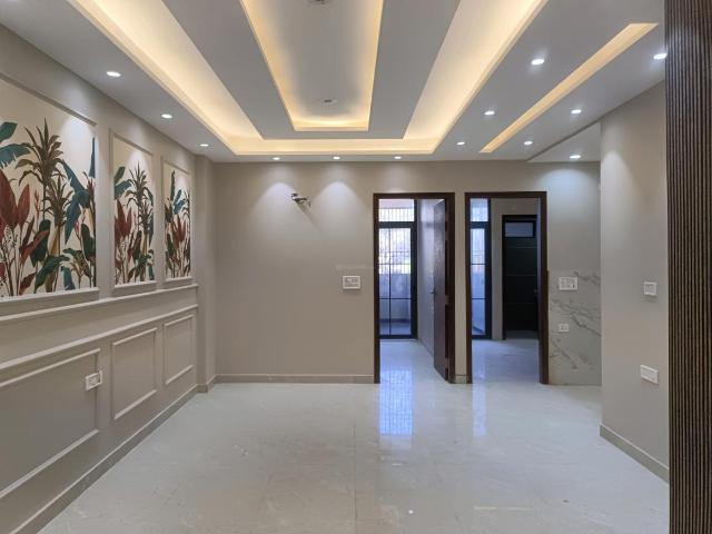 3 BHK Apartment in Sector 24 Rohini for resale New Delhi. The reference number is 19670985