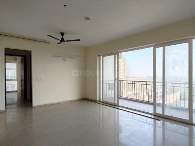 3 BHK Apartment in Sector 25 YEIDA for rent Greater Noida. The reference number is 20769401