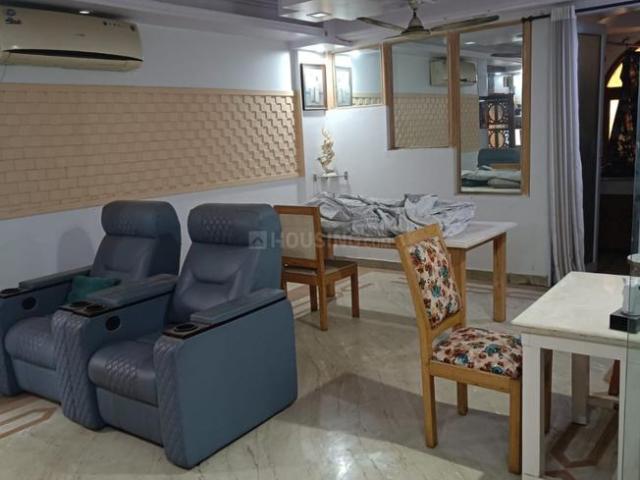 3 BHK Apartment in Sector 28 Dwarka for resale New Delhi. The reference number is 20840804