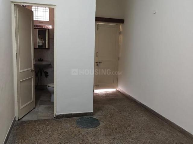 3 BHK Apartment in Sector 28 for resale Noida. The reference number is 19282118
