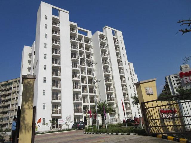 3 BHK Apartment in Sector 20 for resale Kundi. The reference number is 17193674