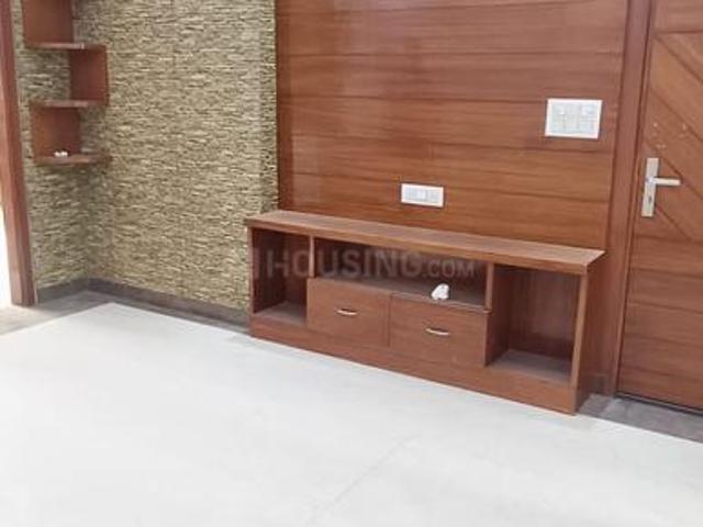 3 BHK Apartment in Sector 22 Dwarka for rent New Delhi. The reference number is 18776854