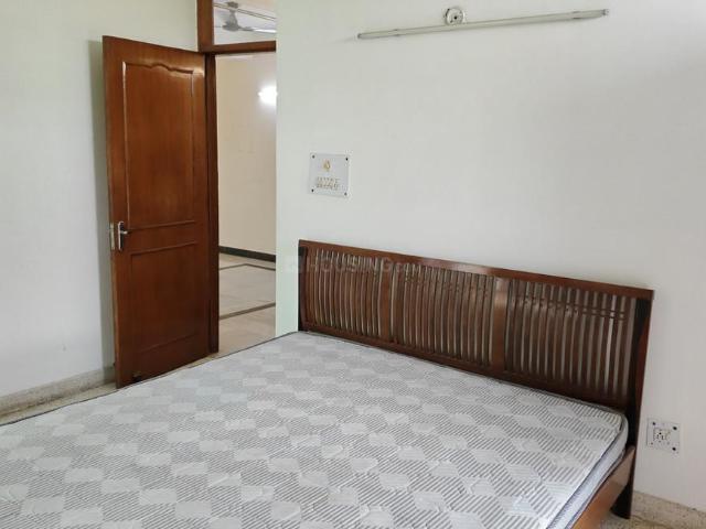 3 BHK Apartment in Sector 22 Dwarka for rent New Delhi. The reference number is 20407046
