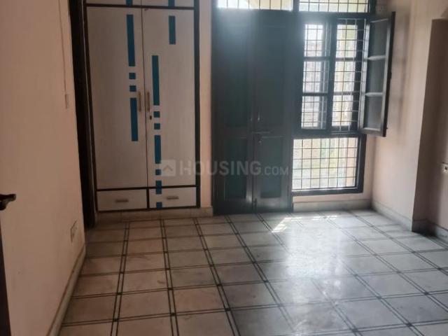 3 BHK Apartment in Sector 22 Dwarka for rent New Delhi. The reference number is 20421949