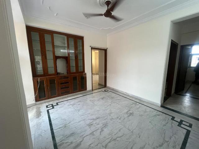 3 BHK Apartment in Sector 22 Dwarka for rent New Delhi. The reference number is 20436252