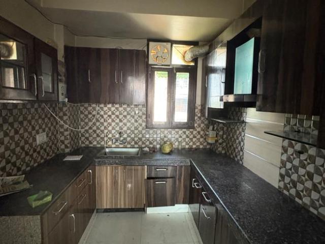 3 BHK Apartment in Sector 22 Dwarka for rent New Delhi. The reference number is 20573385
