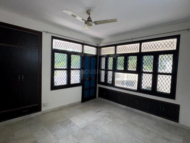 3 BHK Apartment in Sector 22 Dwarka for rent New Delhi. The reference number is 20586276