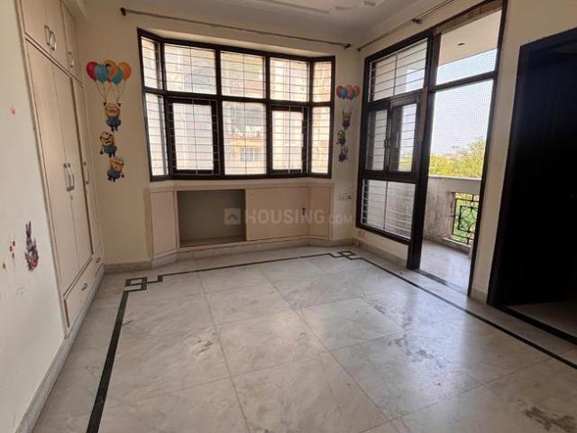 3 BHK Apartment in Sector 22 Dwarka for rent New Delhi. The reference number is 20607235