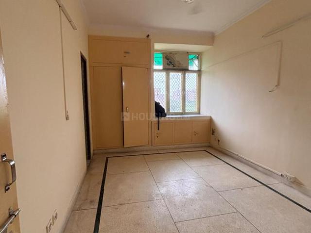 3 BHK Apartment in Sector 23 Dwarka for rent New Delhi. The reference number is 20625685