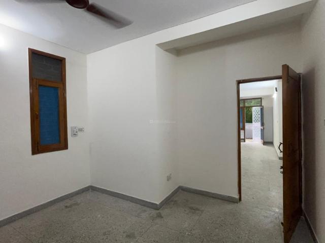 3 BHK Apartment in Sector 22 Dwarka for rent New Delhi. The reference number is 20628915