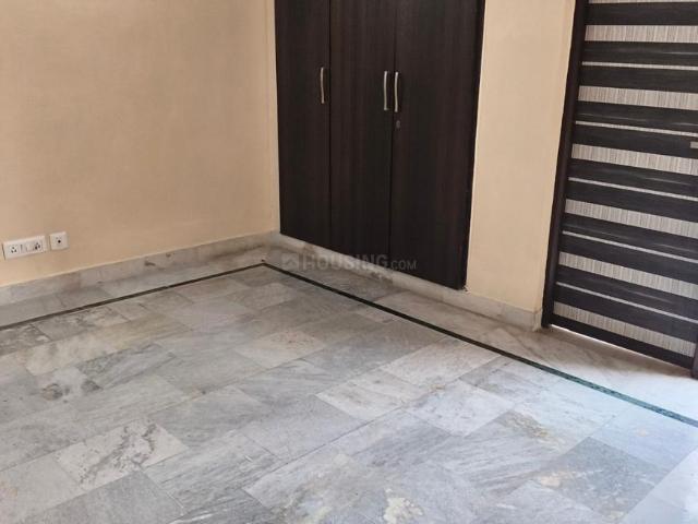 3 BHK Apartment in Sector 22 Dwarka for rent New Delhi. The reference number is 20777227