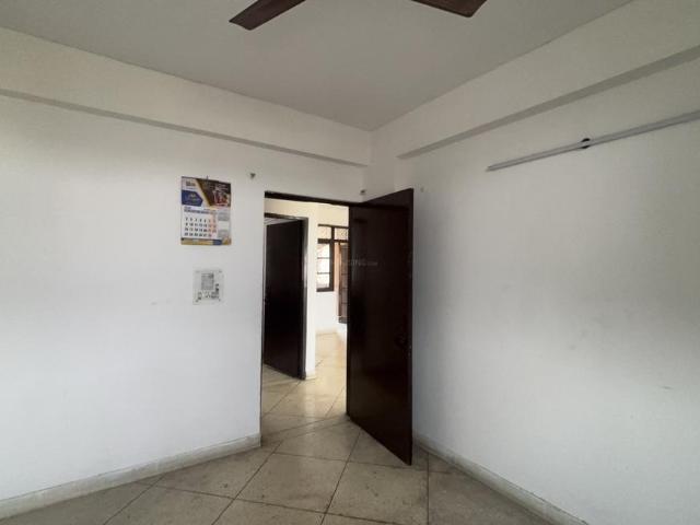 3 BHK Apartment in Sector 22 Dwarka for rent New Delhi. The reference number is 20307517