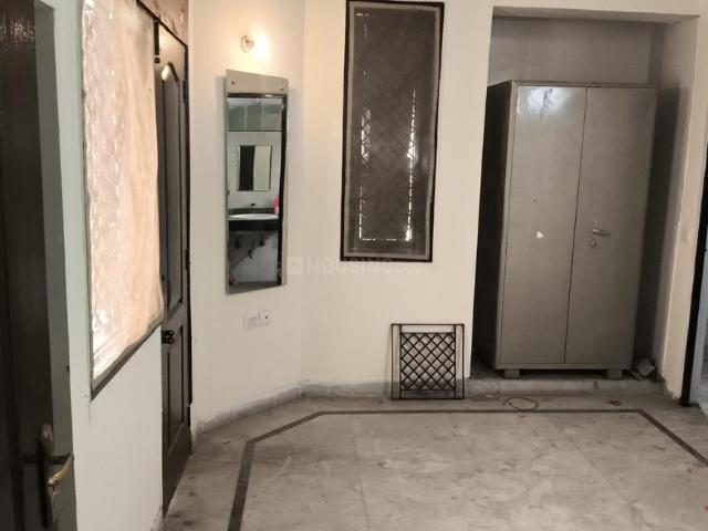 3 BHK Apartment in Sector 22 Dwarka for rent New Delhi. The reference number is 20337631