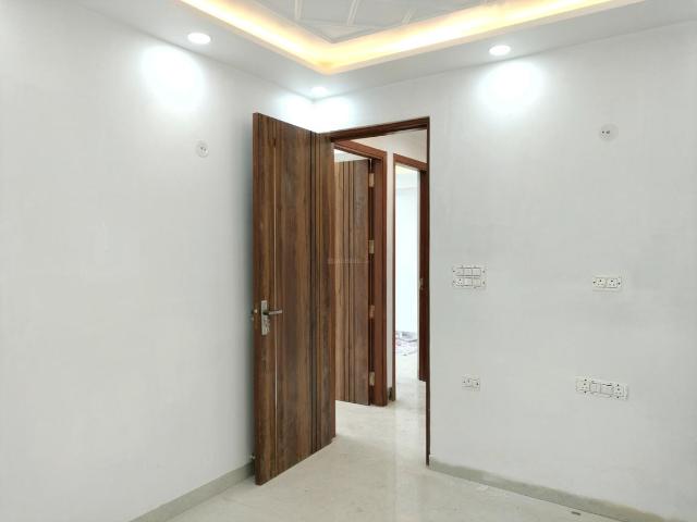 3 BHK Apartment in Sector 22 Dwarka for resale New Delhi. The reference number is 16695254
