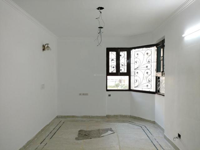 3 BHK Apartment in Sector 22 Dwarka for resale New Delhi. The reference number is 17784161