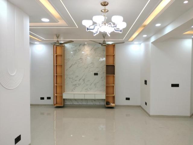 3 BHK Apartment in Sector 22 Dwarka for resale New Delhi. The reference number is 18181277