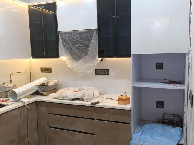 3 BHK Apartment in Sector 22 Dwarka for resale New Delhi. The reference number is 19032036