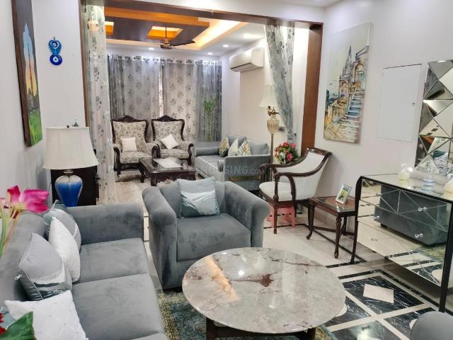 3 BHK Apartment in Sector 22 Dwarka for resale New Delhi. The reference number is 19606540