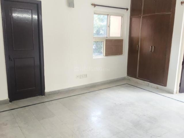 3 BHK Apartment in Sector 22 Dwarka for resale New Delhi. The reference number is 19907156