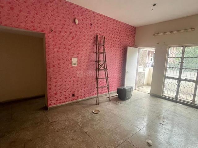 3 BHK Apartment in Sector 22 Dwarka for resale New Delhi. The reference number is 20379578