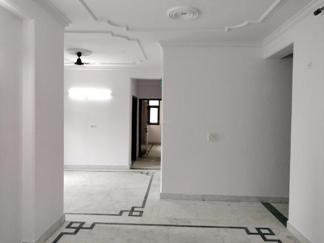 3 BHK Apartment in Sector 22 Dwarka for resale New Delhi. The reference number is 20470091