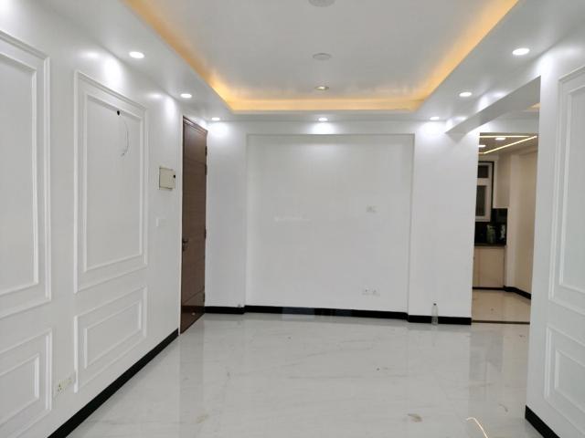 3 BHK Apartment in Sector 23 Dwarka for resale New Delhi. The reference number is 20492819
