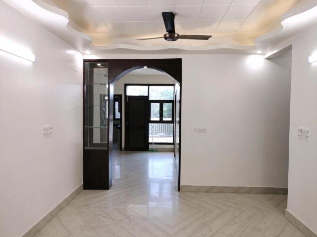 3 BHK Apartment in Sector 22 Dwarka for resale New Delhi. The reference number is 20509753