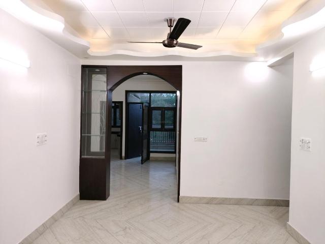 3 BHK Apartment in Sector 22 Dwarka for resale New Delhi. The reference number is 20642827