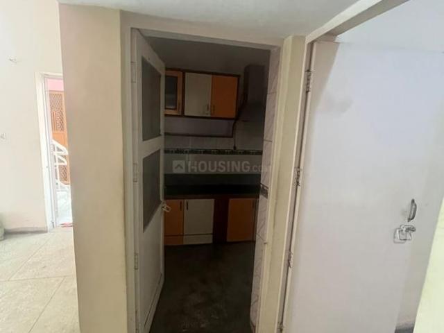 3 BHK Apartment in Sector 22 Dwarka for resale New Delhi. The reference number is 20612402