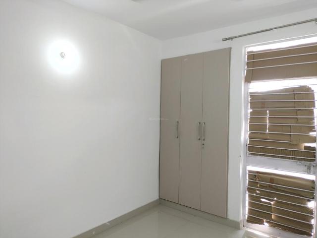 3 BHK Apartment in Sector 22 Dwarka for resale New Delhi. The reference number is 20721029