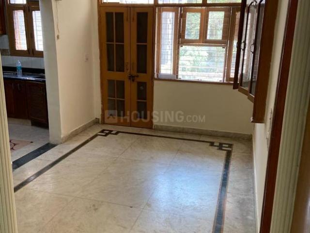 3 BHK Apartment in Sector 23 Dwarka for rent New Delhi. The reference number is 17402731