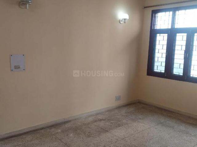 3 BHK Apartment in Sector 23 Dwarka for rent New Delhi. The reference number is 17416733
