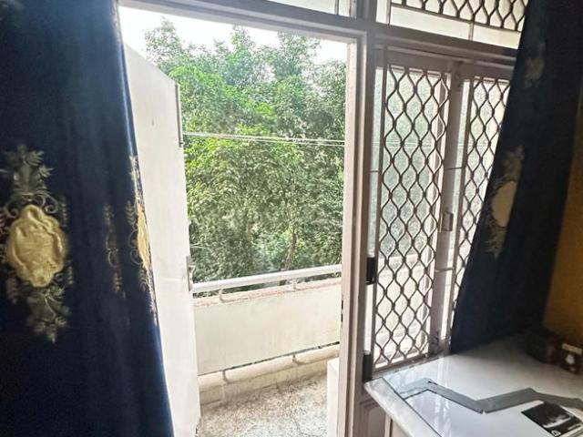 3 BHK Apartment in Sector 23 Dwarka for rent New Delhi. The reference number is 19562558