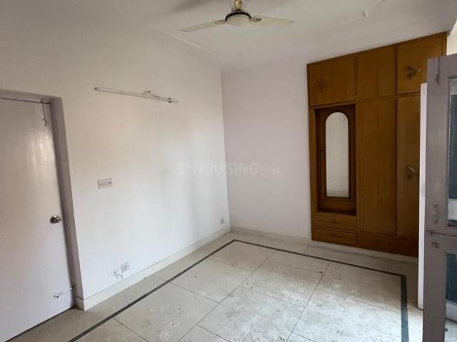3 BHK Apartment in Sector 23 Dwarka for rent New Delhi. The reference number is 19643920