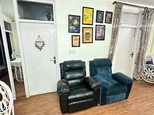 3 BHK Apartment in Sector 23 Dwarka for rent New Delhi. The reference number is 19177629