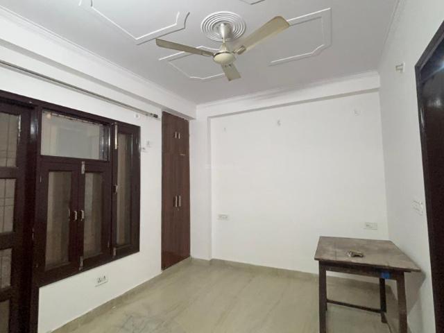 3 BHK Apartment in Pochanpur Colony for rent New Delhi. The reference number is 20758460