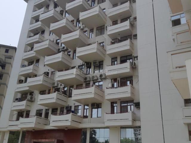 3 BHK Apartment in Sector 23 Dwarka for rent New Delhi. The reference number is 20996088