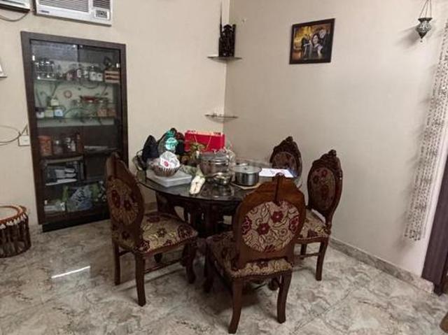 3 BHK Apartment in Sector 23 Dwarka for rent New Delhi. The reference number is 20267636