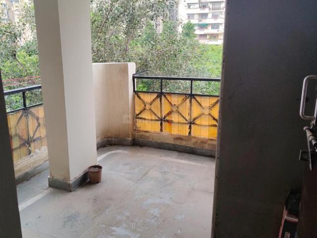 3 BHK Apartment in Sector 23 Dwarka for resale New Delhi. The reference number is 18080887