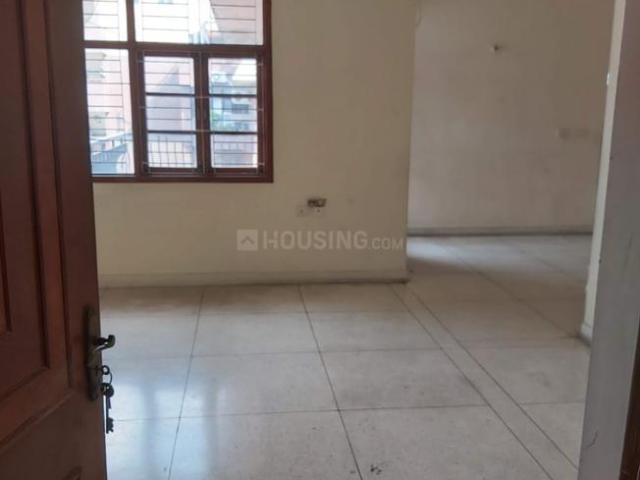 3 BHK Apartment in Sector 23 Dwarka for resale New Delhi. The reference number is 19905779