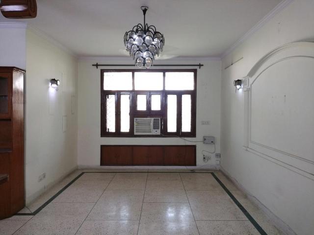 3 BHK Apartment in Sector 23 Dwarka for resale New Delhi. The reference number is 20224343