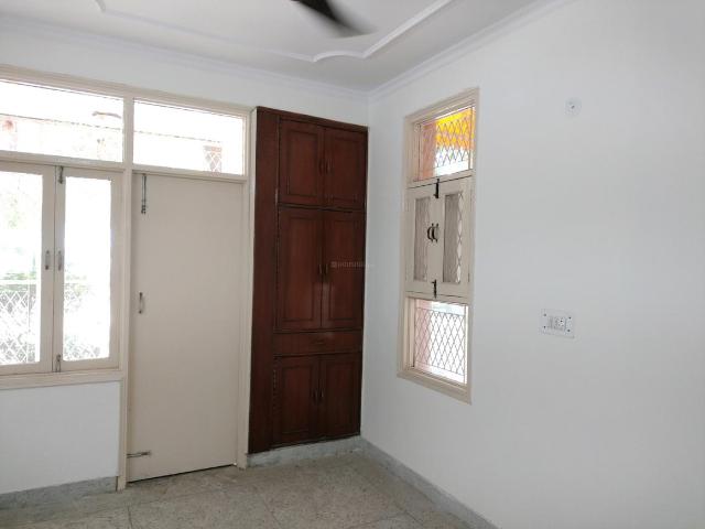 3 BHK Apartment in Sector 23 Dwarka for resale New Delhi. The reference number is 20308155