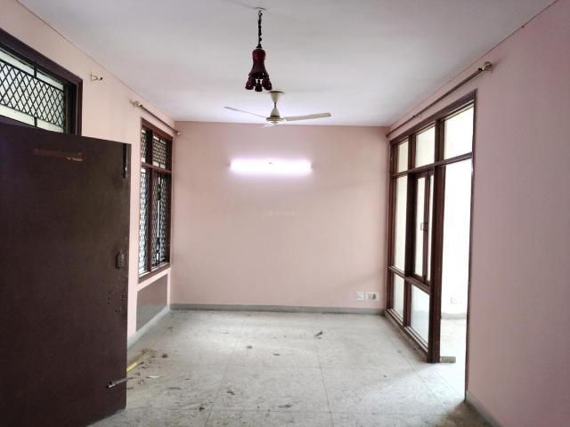3 BHK Apartment in Sector 23 Dwarka for resale New Delhi. The reference number is 20506580