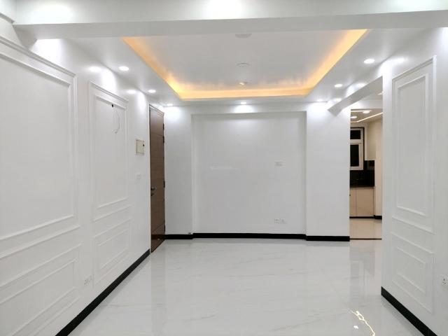 3 BHK Apartment in Sector 23 Dwarka for resale New Delhi. The reference number is 20606325