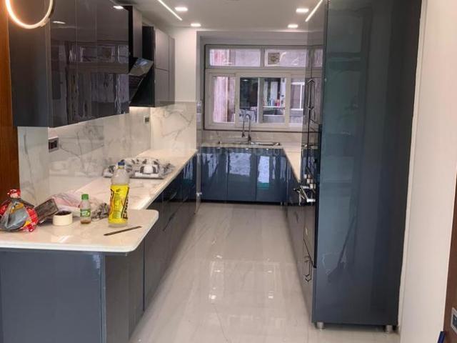 3 BHK Apartment in Sector 23 Dwarka for resale New Delhi. The reference number is 20612833