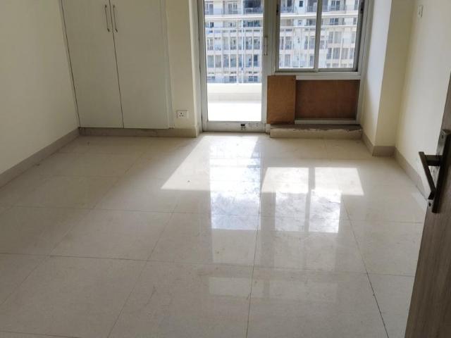 3 BHK Apartment in Sector 23B Dwarka for resale New Delhi. The reference number is 17406712