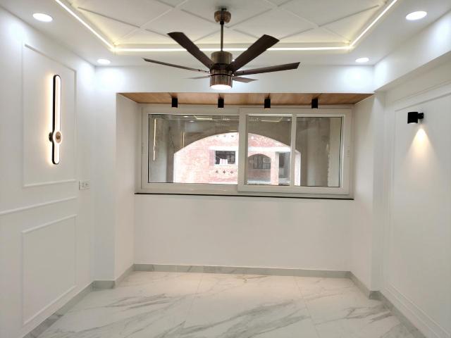 3 BHK Apartment in Sector 2 Dwarka for resale New Delhi. The reference number is 20452853