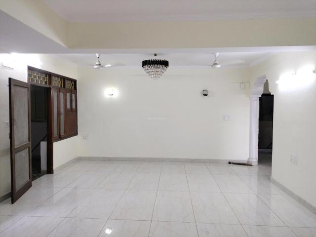 3 BHK Apartment in Sector 2 Dwarka for resale New Delhi. The reference number is 20724500