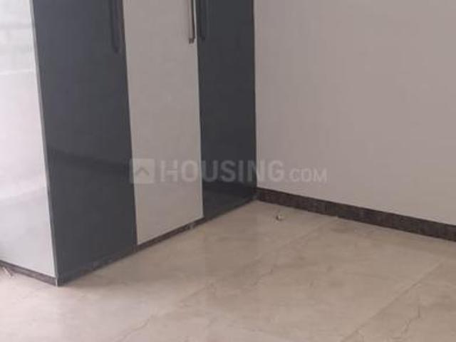 3 BHK Apartment in Sector 2 Dwarka for resale New Delhi. The reference number is 20743708