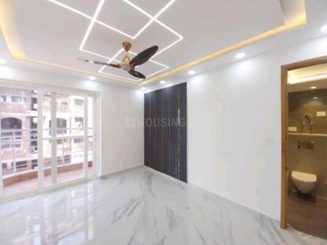 3 BHK Apartment in Sector 2 Dwarka for resale New Delhi. The reference number is 20795084